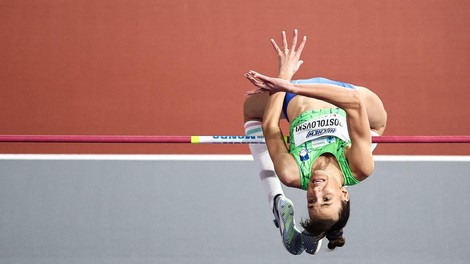 Fantastičen uspeh mlade slovenske atletinje Lie Apostolovski. Skočila do brona na svetovnem dvoranskem prvenstvu.