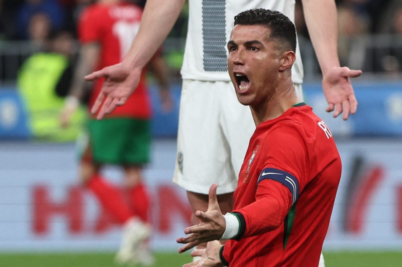 Porazov ne prenaša najbolje: tako se je po koncu tekme obnašal užaljeni Cristiano Ronaldo (VIDEO) (foto: Profimedia)