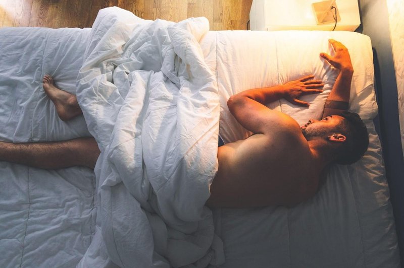 Je zdravo, če v posteljo ležete goli? Tu je 5 posledic, ki vam bodo dale misliti (foto: Profimedia)