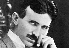 Nikola Tesla je oboževal to živilo: pravijo ji tudi "zeleno zlato", naberete pa ga lahko kar sami
