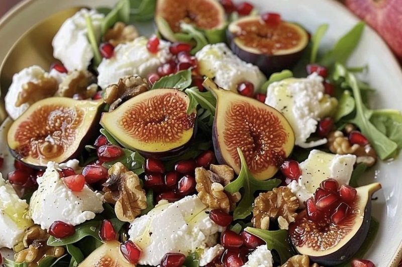 Najboljša poletna solata, ki jo morate preizkusiti: navdušuje z odličnim okusom in vas založi s pomembnimi hranili (foto: Instagram @chefmarcelomintz)