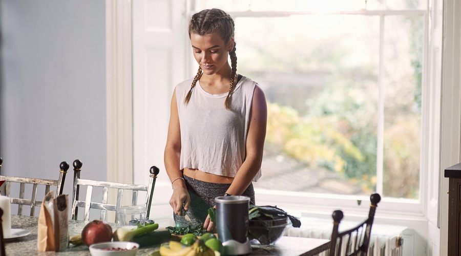 Katero zelenjavo je treba jesti septembra? Nutricionistka razkriva živila, ki znižujejo pritisk, krepijo kosti in spodbujajo prebavo (foto: Profimedia)