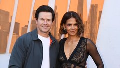 Halle Berry in Mark Wahlberg na premieri filma The Union