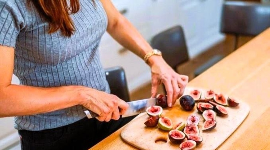 Toda visoka vsebnost vlaknin v figah lahko pomaga zmanjšati njihov vpliv na raven sladkorja v krvi. (foto: profimedia)