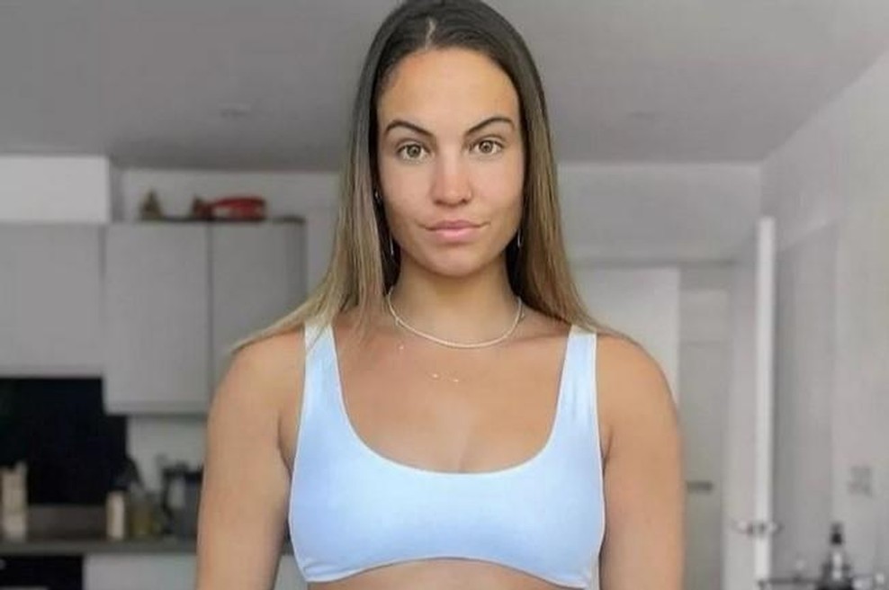 Osebna trenerka pokazala, kako njen trebuh izgleda zjutraj in zvečer: "Ne verjemite vsemu kar vidite na spletu!" (foto: mollyavafit/Instagram)