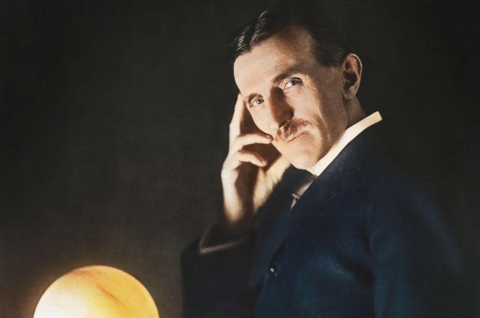 Nikola Tesla je trdil: "Če bi ljudje opazovali vodo pod mikroskopom, nihče več ne bi pil neprekuhane vode!" (foto: profimedia)