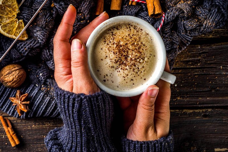 Prišla je sezona najljubše jesenske pijače, imamo recept za okusno pumpkin spice latte