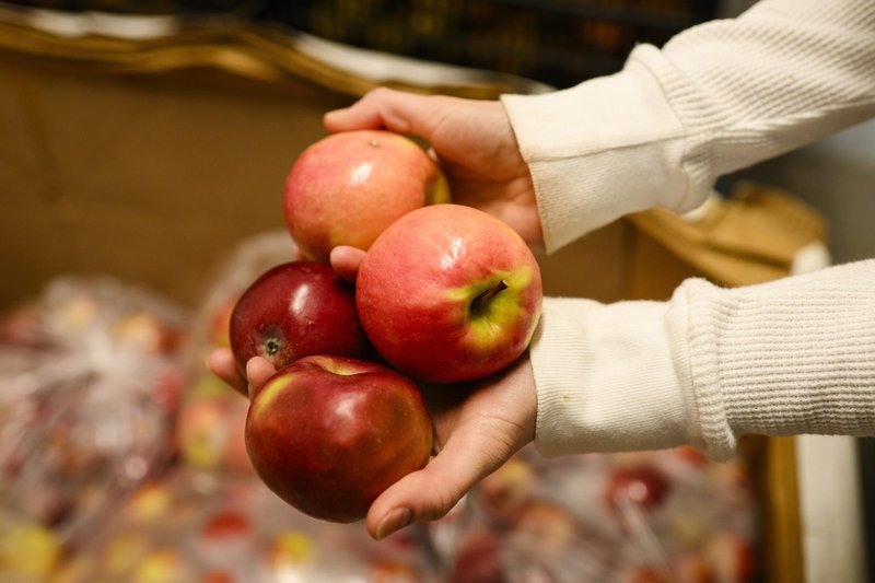 To priljubljeno sadje lahko škodi vašim jetrom: čeprav velja za zdravo, lahko resno ogroža vaše telo