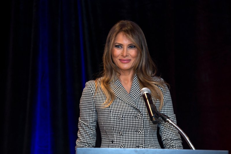 Melania Trump tega živila ne uživa pod nobenim pogojem: tudi, če bi s tem užalila gostitelja, nikoli ne bi pojedla ...