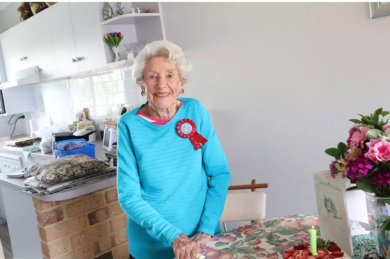 110. letnica razkriva presenetljivo skrivnost za dolgoživost: prepričana je, da ji je k dolgemu življenju pomagalo vsakodnevno uživanje te pijače (foto: Osebni arhiv družine Handout.)