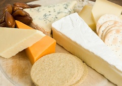 Zdravniki svarijo: to je najslabši sir za vaše srce (mnogi ga uživajo vsak dan)