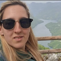 Ignorirala je te nenavadne simptome, nato pa dobila strašno diagnozo: "Če bi to vedela, ne bi imela raka"