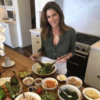 Osteoporoza ni posledica premajhne količine popitega mleka, temveč tega: nutricionist razkriva vzroke in rešitve