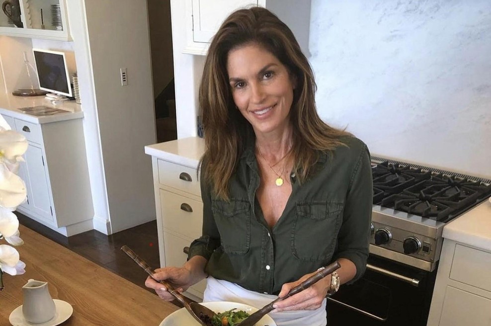 Osteoporoza ni posledica premajhne količine popitega mleka, temveč tega: nutricionist razkriva vzroke in rešitve (foto: Profimedia)