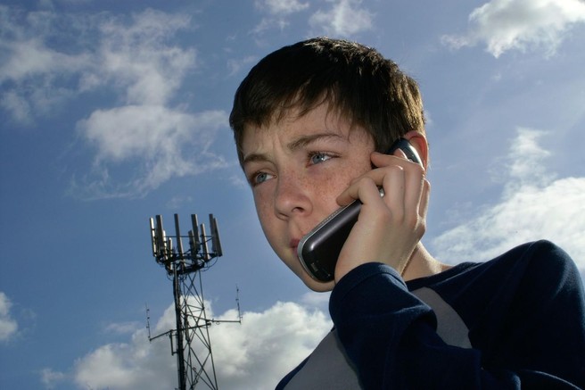 fant nemčija izginotje družina telefon klic