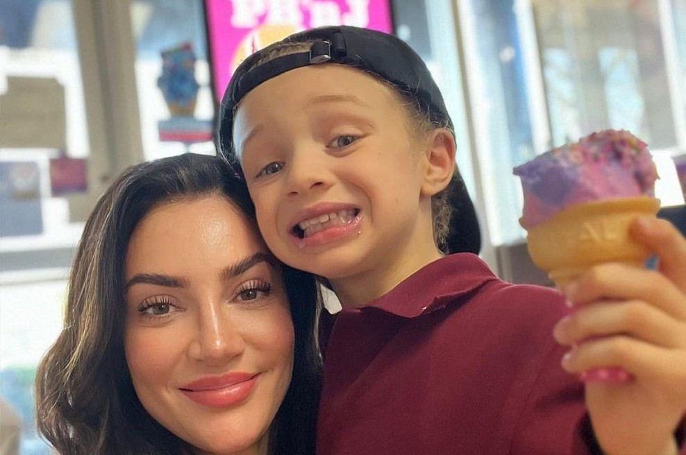 Srce parajoča izpoved: "Posvojila sem sina, nato pa je njegova biološka družina podrla moj svet" (foto: Profimedia)