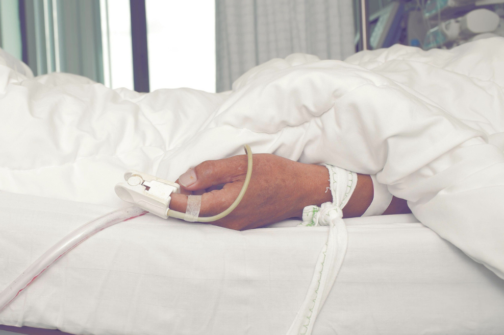 7 sekund je bil mrtev, nato pa opisal svojo izkušnjo: "Tri bitja so mi ponudila izbiro ..." (srhljiva zgodba, ob katerih se dlake postavijo pokonci) (foto: Profimedia)