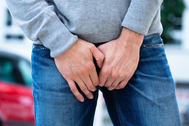 penis moški usb kabel bolečine zdravnik operacija