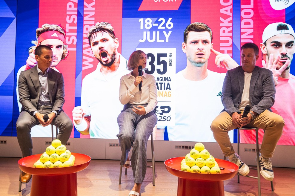 Blaž Jakič, član uprave Zavarovalnice Triglav, Danira Rančić, članica uprave Plave Lagune in direktor turnirja Tomislav Poljak. (foto: promocijska fotografija)