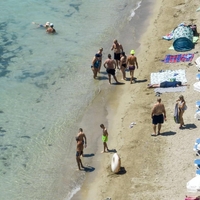 Vse več krajev na hrvaški obali presenetljivo praznih: "Lani ob tem času nismo imeli kam položiti brisače"
