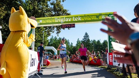 Fizioterapevtka udeleženkam projekta Moja prva 10ka ponudila nekaj ključnih nasvetov za varne priprave na prihajajoči maraton