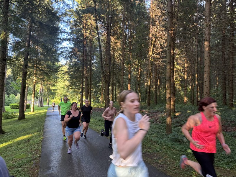 Le še en mesec do 13. Triglav teka! Dekleta v akciji Moja prva 10ka na polno trenirajo in pravijo: »Zdaj smo še bolj motivirane!«