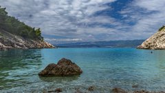 morje Brač Omiš Jadran zabava sup policija kazen 400 evrov