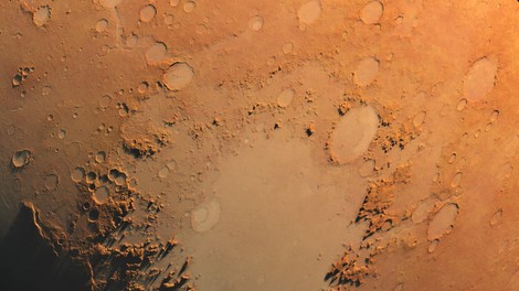 Mars planet vesolje NASA odkritje čelada srednji vek