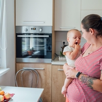 Pri 34 letih je postala babica, sledilo je nekaj, kar je šokiralo marsikoga