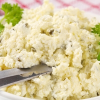 Gospodinje so povsem navdušene nad receptom za BELI AJVAR: okus je izjemen, pripravljen pa je v treh enostavnih korakih