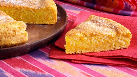 Mehko jogurtovo pecivo, ki se kar topi v ustih: pripravljeno je v samo 20 minutah (RECEPT)