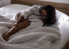 Krčne žile in demenca? Žilni kirurg razkriva skrito povezavo med nogami in možgani