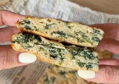 Hitra pita s sirom in špinačo: recept nutricionistke za popoln začetek dneva