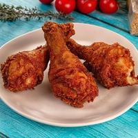 Vrhunski kuharji razkrivajo skrivnost popolnega ocvrtega piščanca: v drobtine dodajte to preprosto sestavino