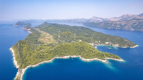 sipan hrvaska jadran morje jadransko morje neonacizem avstrija turizem