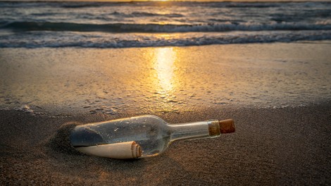 Na obali našli steklenico s sporočilom iz prve svetovne vojne: zapis je povsem osupnil