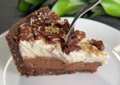 Ta torta je pripravljena v le nekaj minutah: brez peke, brez moke, a z neverjetnim okusom