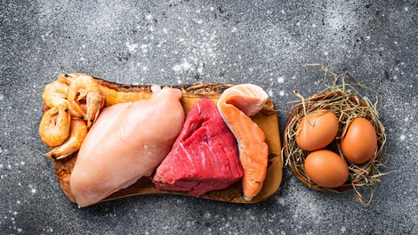 Kako pogosto uživati meso in ribe? Odgovor zdravnika vas bo morda presenetil