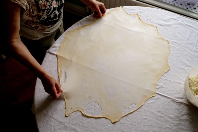 Recept, ki vedno uspe: tako pravilno pripravite domače testo za pito