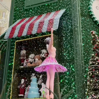 Največji božični sejem v Evropi je pravi hit na TikToku: kuhano vino stane dva evra, navdušile pa vas bodo tudi številne lokalne dobrote in praznične atrakcije