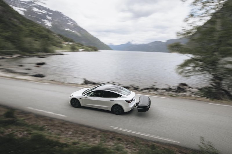 <p>BMW 1 Series - Accessories ski and snowboard bag Sport Line (09/2011)</p>