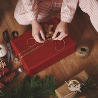 Lahko prinašajo nesrečo: 7 stvari, ki se ne bi smela nikoli poklanjati kot praznična darila (še zlasti št. 2)