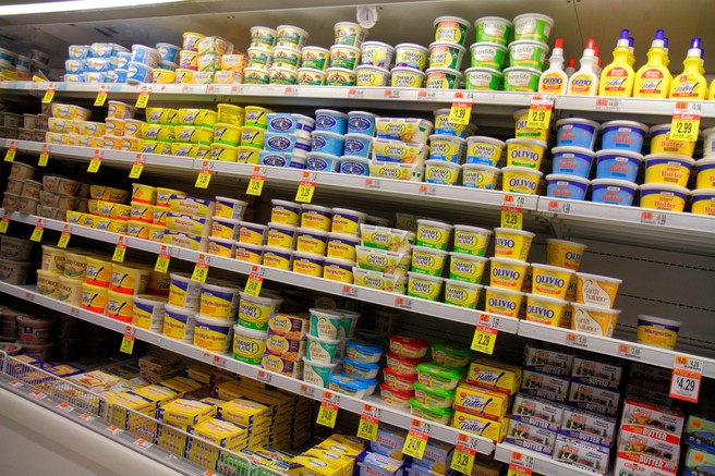 Testirali so 30 znamk masla: dve znani znamki sta čisto pogoreli (med njimi tudi ekološka znamka)