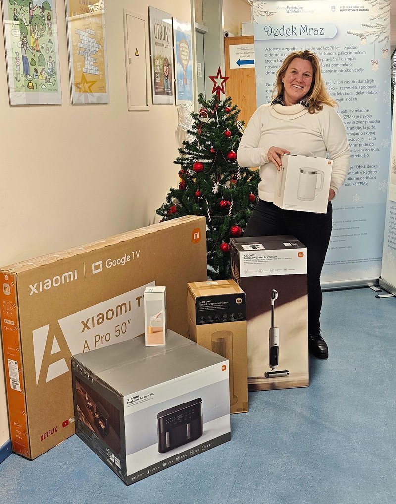 Xiaomi doniral pametne AiOT naprave Zvezi prijateljev mladine Slovenije za letovišče Pacug