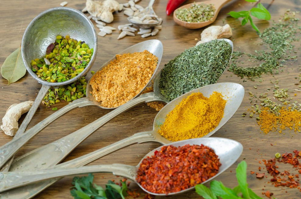 Vključite jih v svoje jedi: 9 začimb, ki spodbujajo metabolizem in uravnavajo apetit (foto: Profimedia)