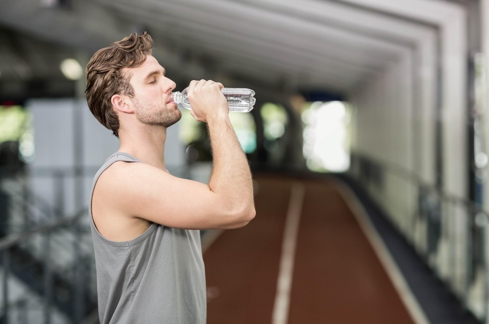 Kako mikroplastika vpliva na telo? Strokovnjaki so potrdili tisto, česar so se bali mnogi, še posebej pa so ogroženi moški (foto: Profimedia)