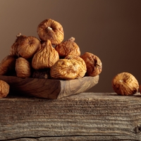 Pozabljena terapija naših prednikov: suhe fige in jabolčni kis za zdravo prebavo (VIDEO)