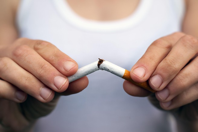 »Vsak lahko preneha kaditi, brez izjeme«: zdravnik razkriva, kako preživeti prve dni brez cigaret