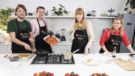 VIDEO recept: Poustvarite 2 slastni jedi po navdihu kulinaričnih vplivnežev (v obeh kraljuje češnjev paradižnik!)