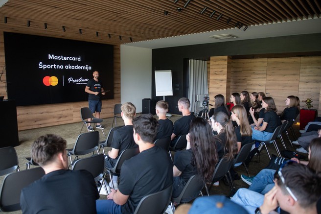 Športna prihodnost se gradi danes - Skupaj z Mastercard Športno akademijo